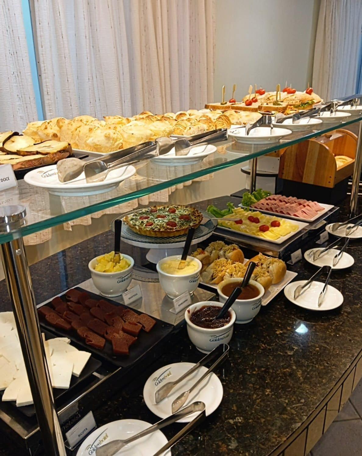 Golden Hotel - O Mais Central - Pet Friendly Chapecó Екстериор снимка