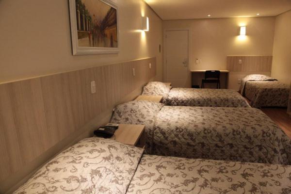 Golden Hotel - O Mais Central - Pet Friendly Chapecó Стая снимка